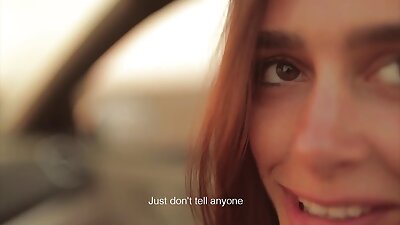 車の中で手コキを与えるかわいい妻 女性 の ため の エロ 動画